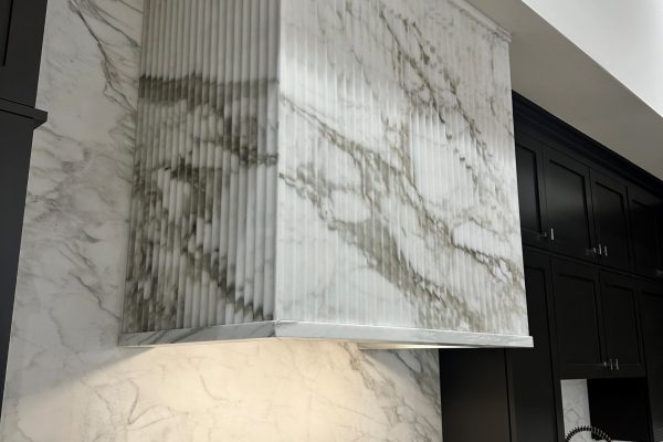 Strtus fluted hood